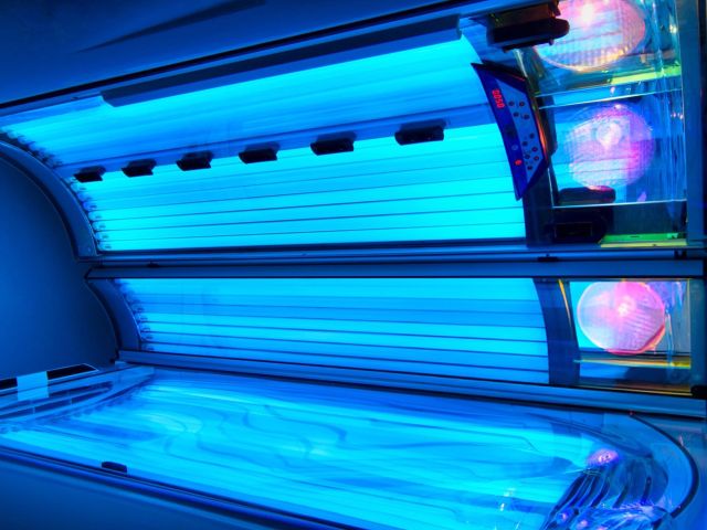 Tanning bed