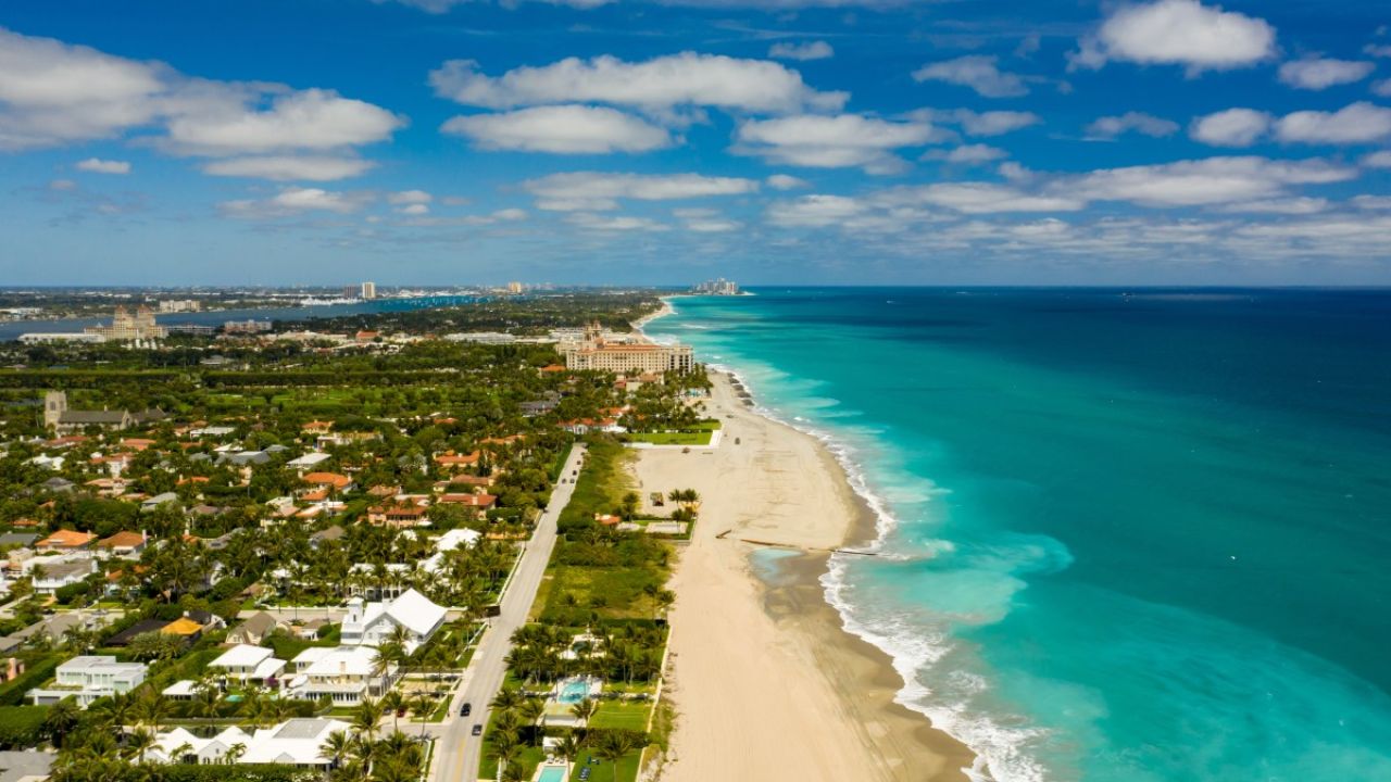 Aeral photo of Palm Beach, Florida